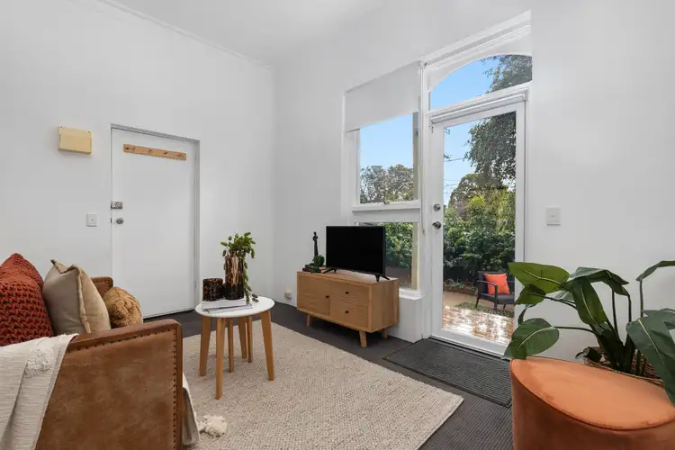 Fifth view of Homely apartment listing, 8/338 Bay Road, Cheltenham VIC 3192