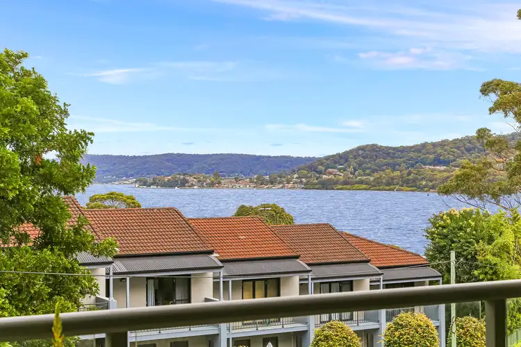 10/6-10 Broadview Avenue, Gosford NSW 2250