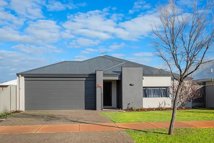 9 Silvereye Street, Kealy WA 6280
