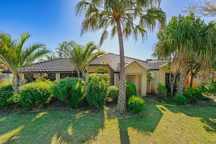 6 Castleton Way, Canning Vale WA 6155