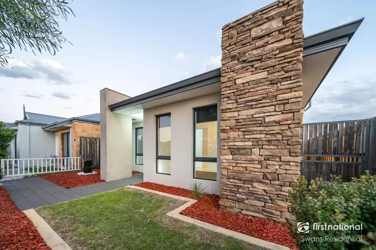 90 Cheriton Avenue, Ellenbrook WA 6069