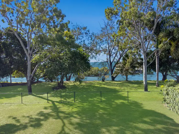 54 Waterview Drive, Bushland Beach QLD 4818
