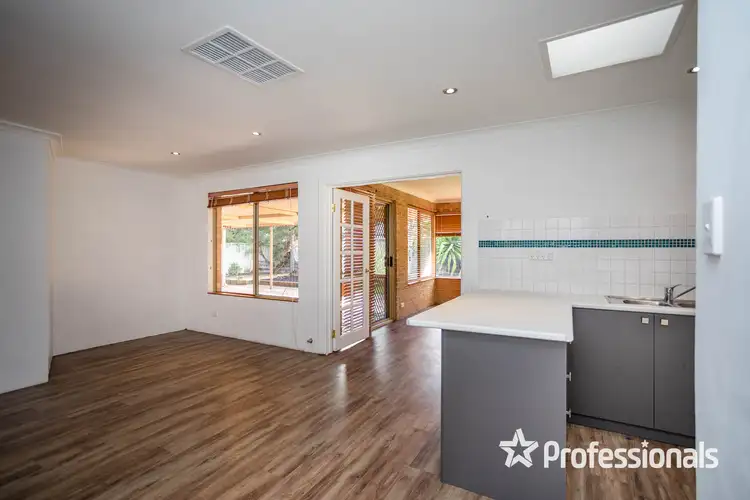 Sixth view of Homely house listing, 7 Symes Close, Seville Grove WA 6112