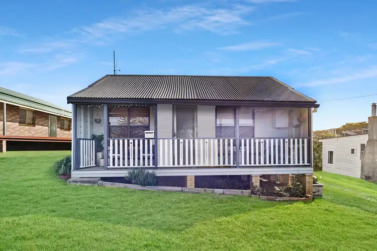 12 Clarke Street, Catherine Hill Bay NSW 2281