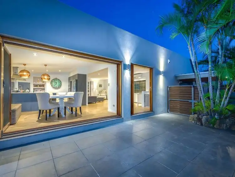 17 Mungera Street, Biggera Waters QLD 4216