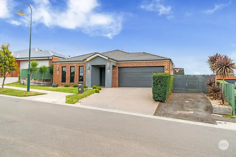 8 Jasmine Rise, Kangaroo Flat VIC 3555
