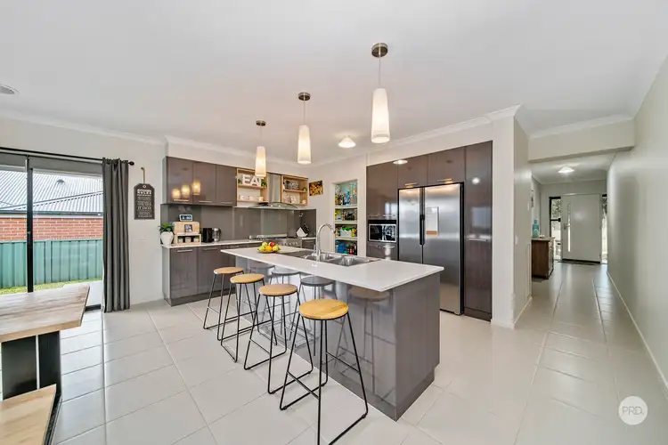Sixth view of Homely house listing, 8 Jasmine Rise, Kangaroo Flat VIC 3555
