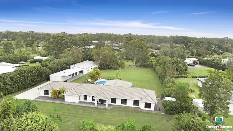 105 Devonstone Drive, Cooroibah QLD 4565