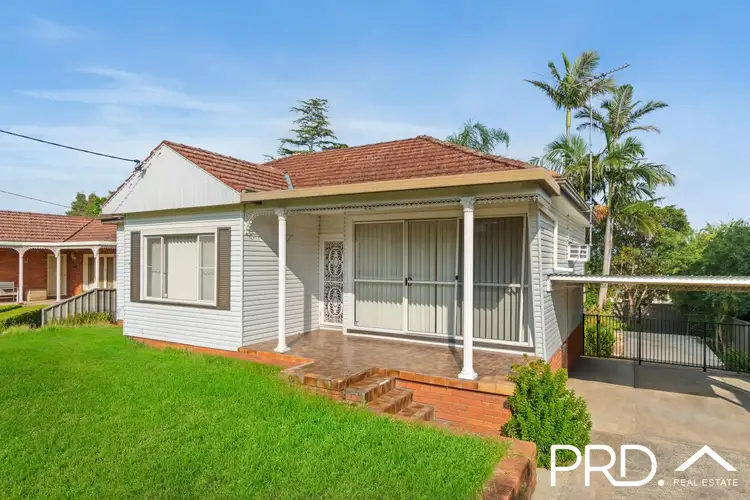 12 Valmay Avenue
