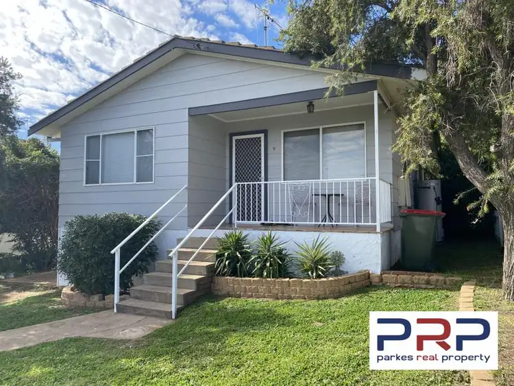 9 Park Street, Parkes NSW 2870