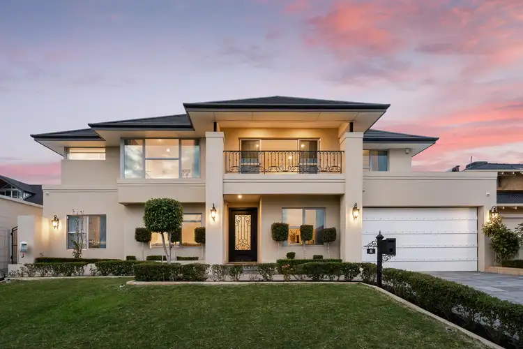 8 Fairview Street, Coogee WA 6166