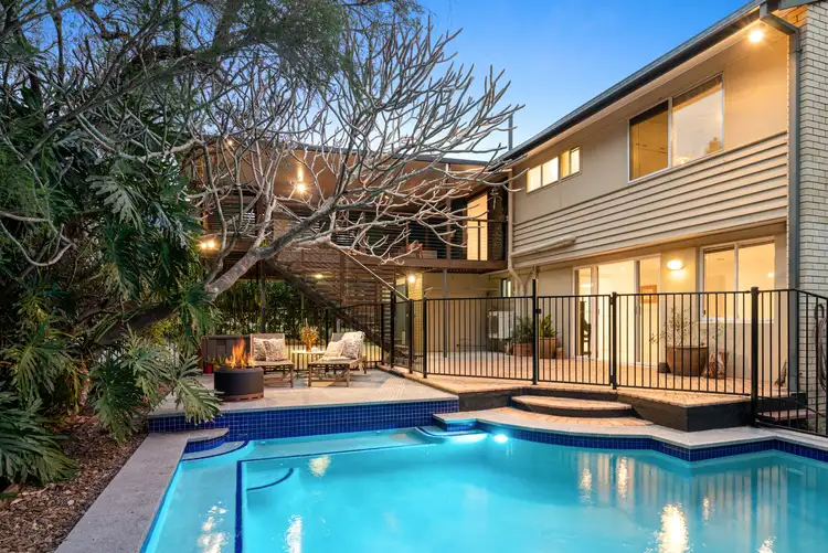 19 Naroo Street, The Gap QLD 4061