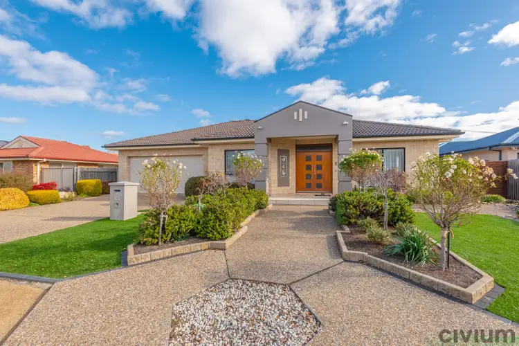Second view of Homely house listing, 39 Jeanne Young Circuit, Mckellar ACT 2617