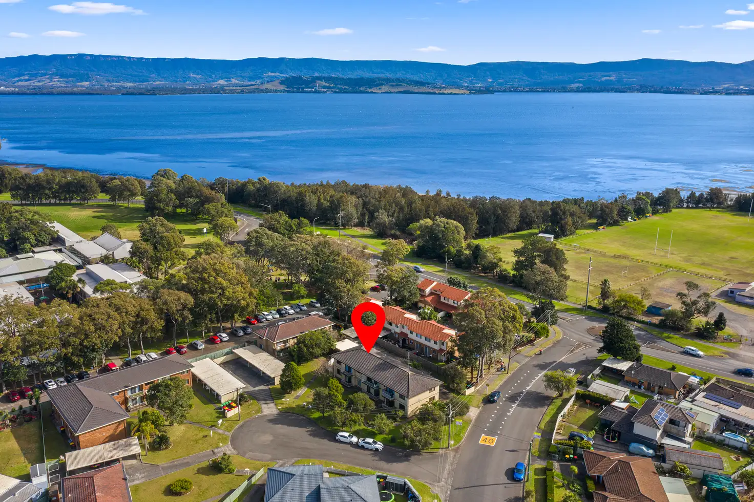 Main view of Homely unit listing, 2/11 Windle Street, Lake Illawarra NSW 2528