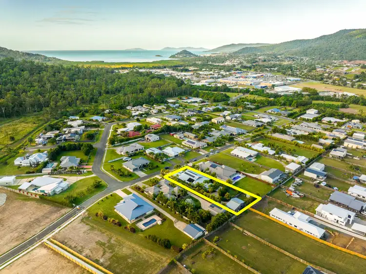 Sixth view of Homely house listing, 4 Henderson Street, Cannon Valley QLD 4800