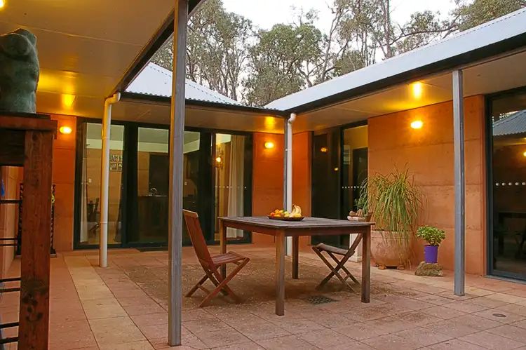 150 Tarrup Street, Chidlow WA 6556