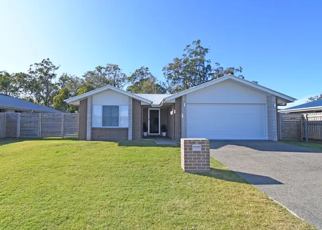 38 Larissa Way, Urangan QLD 4655