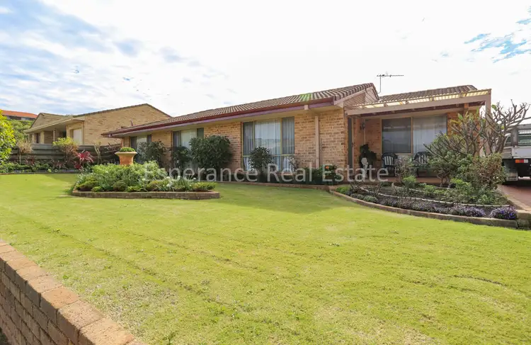 11 Ingleton Place, West Beach WA 6450