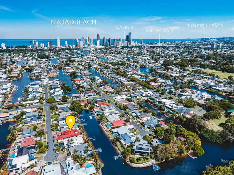 10 Ensenada Court, Broadbeach Waters QLD 4218