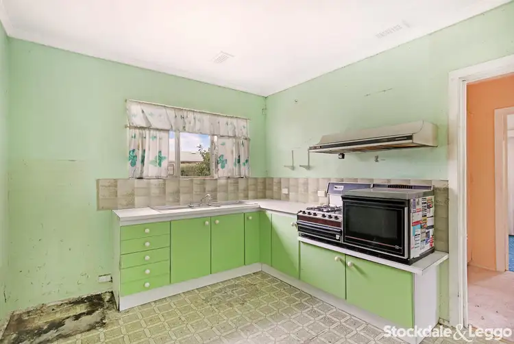 Fifth view of Homely house listing, 18 Summerhill Road, Reservoir VIC 3073