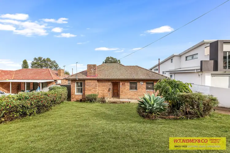 22 Lowry Street, Mount Lewis NSW 2190