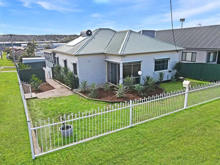 21 Deane Street, Belmont NSW 2280