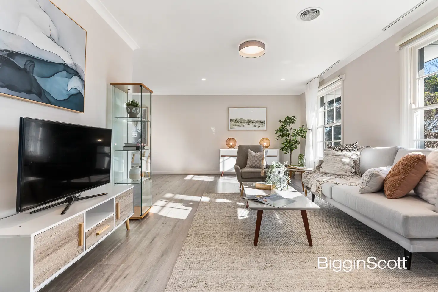 Main view of Homely unit listing, 1/26 Roberts Street, Glen Waverley VIC 3150