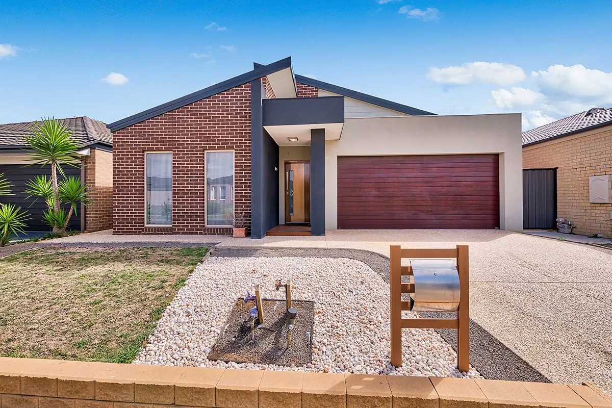 Main view of Homely house listing, 5 Gelderland Drive, Clyde North VIC 3978