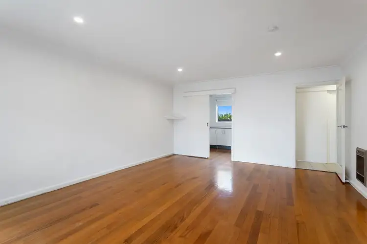 Third view of Homely unit listing, 4/11-15 Axelton Street, Cheltenham VIC 3192