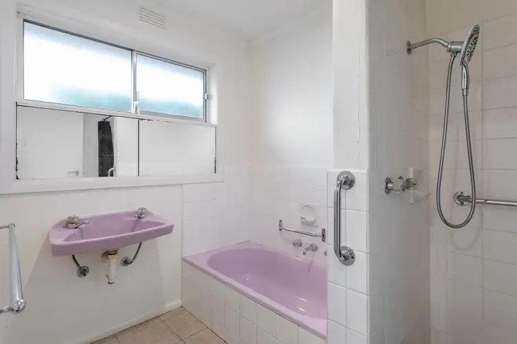 Fifth view of Homely unit listing, 4/11-15 Axelton Street, Cheltenham VIC 3192
