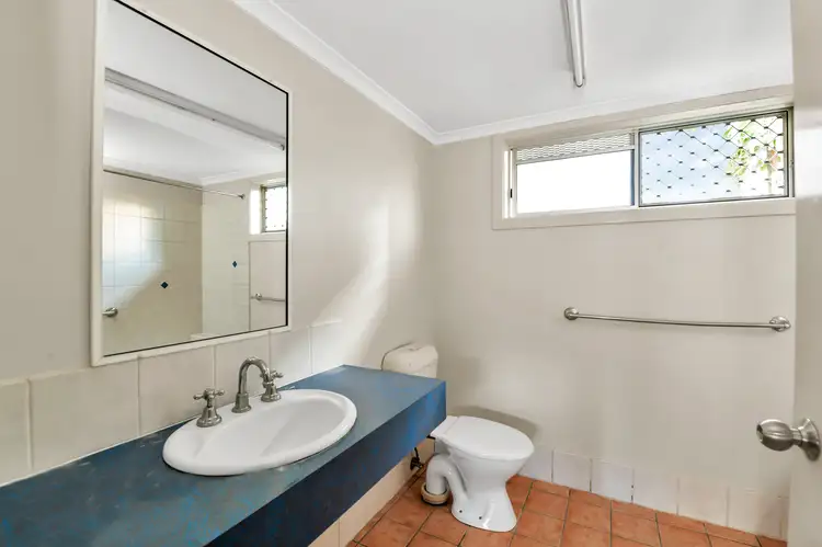 Fourth view of Homely unit listing, 3 & 9/249 Sheridan Street, Cairns North QLD 4870