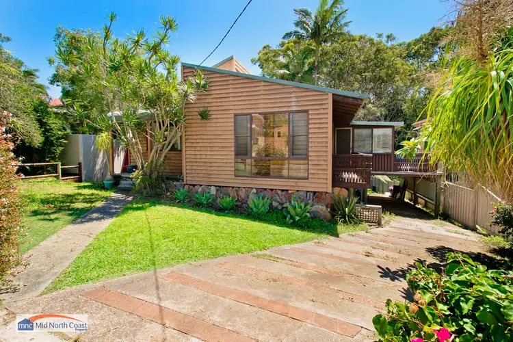 881 Ocean Drive, Bonny Hills NSW 2445