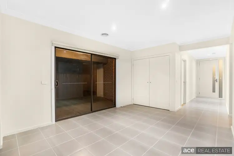 Fifth view of Homely house listing, 8 Diadem Way, Williams Landing VIC 3027