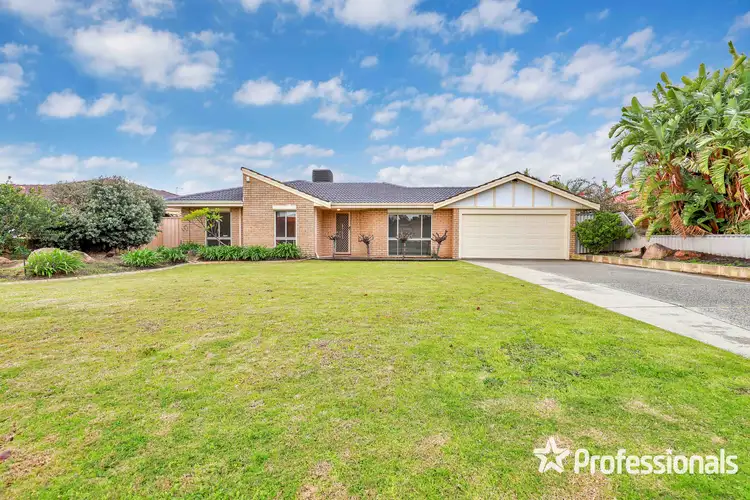 42 Pioneer Drive, Thornlie WA 6108