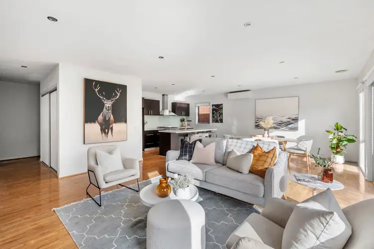 2/4 Lancaster Avenue, Newcomb VIC 3219