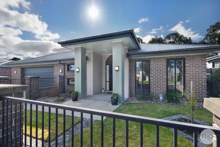 Third view of Homely house listing, 2 Montadale Court, Alfredton VIC 3350