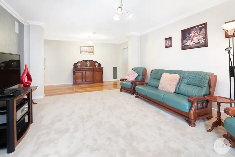 Sixth view of Homely house listing, 2 Montadale Court, Alfredton VIC 3350