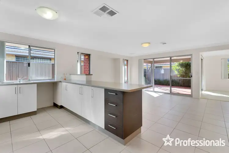 Fourth view of Homely house listing, 5/66 Northwood Loop, Thornlie WA 6108