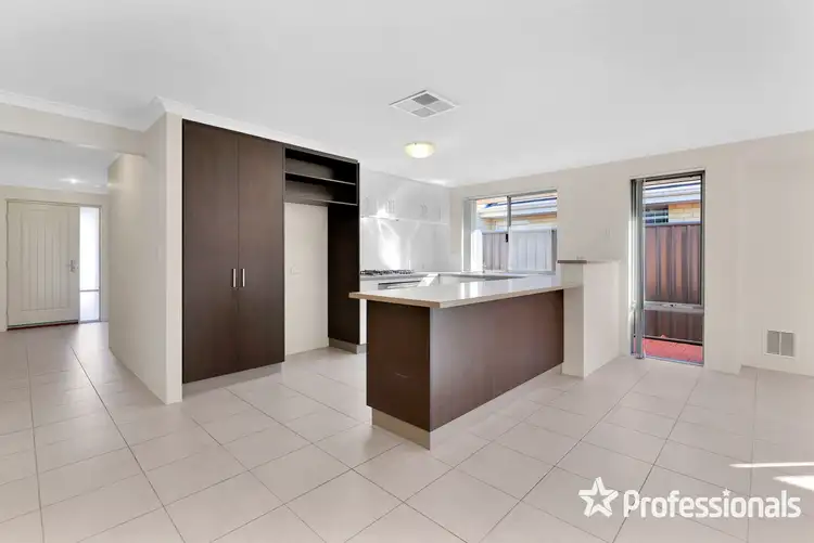Fifth view of Homely house listing, 5/66 Northwood Loop, Thornlie WA 6108