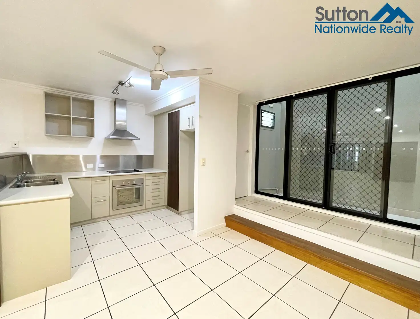 Main view of Homely townhouse listing, 4/23-25 Echlin Street, West End QLD 4810
