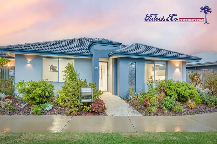 16 Wolfson Way, Piara Waters WA 6112