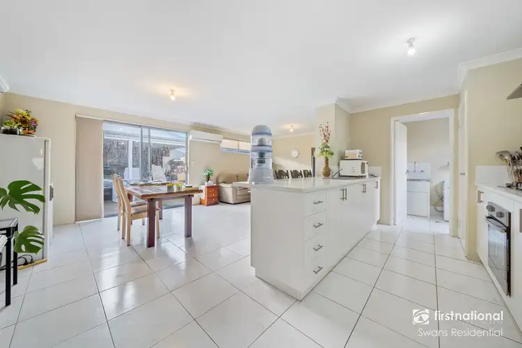11 Peahen street