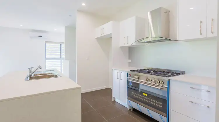 Second view of Homely house listing, 5 Birdie Place, Carbrook QLD 4130