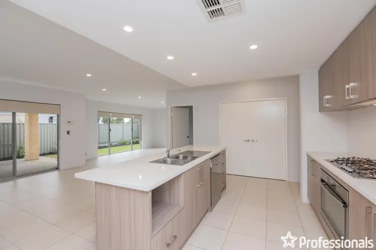 Fifth view of Homely house listing, 1 Wolfson Way, Piara Waters WA 6112
