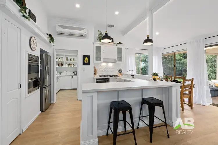 6 Uringa Way, Wanneroo WA 6065