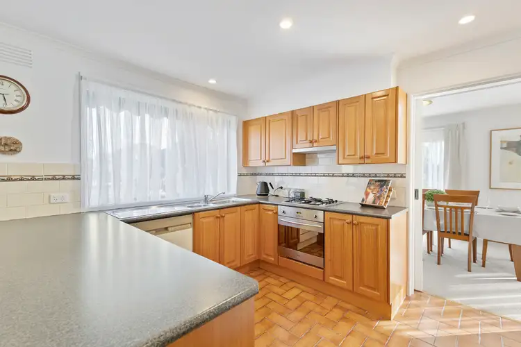 Third view of Homely house listing, 2/9 Haverstock Hill Close, Endeavour Hills VIC 3802