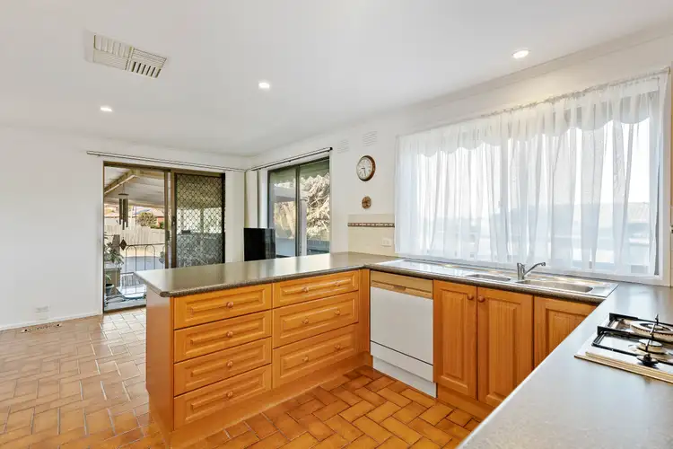Fourth view of Homely house listing, 2/9 Haverstock Hill Close, Endeavour Hills VIC 3802