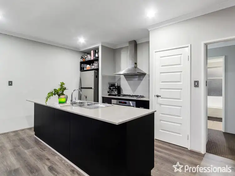 Third view of Homely house listing, 5 Holbeck Way, Baldivis WA 6171