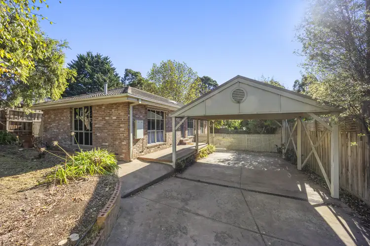 Main view of Homely house listing, 10 Lantana Drive, Narre Warren VIC 3805