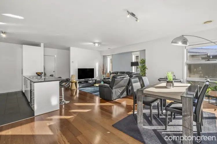 2/1 Tanner Street, Breakwater VIC 3219